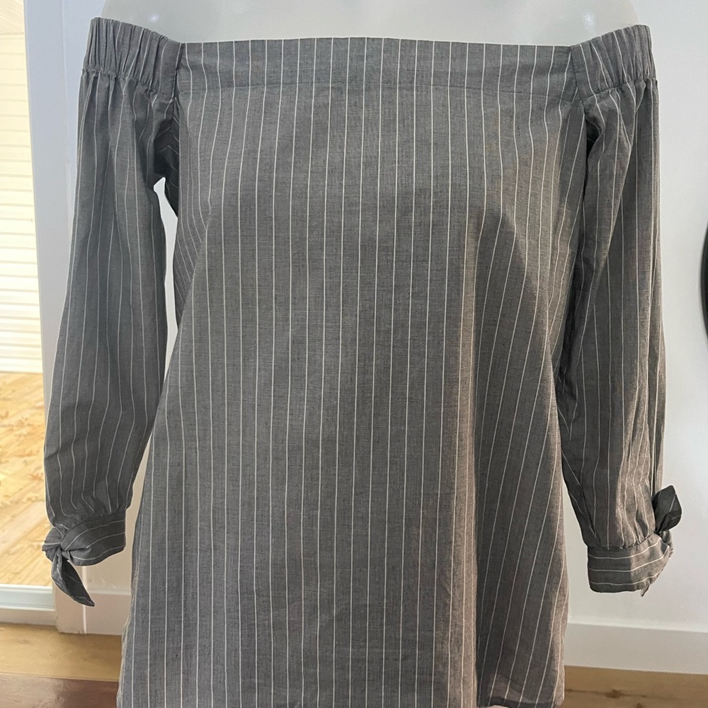 Banana Republic Gray and White Striped Blouse